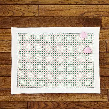 ランチョンマット(生成）十字花刺し