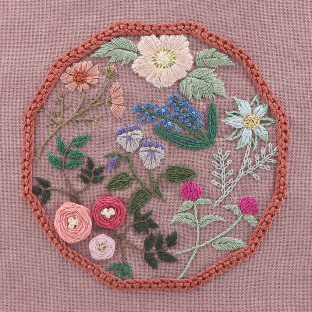 インディアンスタイルガーリッシュ刺繍ワークチャンデリビス インディアンスタイルガーリッシュ刺繍ワークチャンデリビス