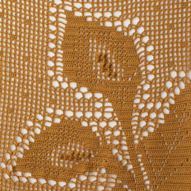 カラーの特徴的なオシベとメシベの集合体はパプコーン編みで表現