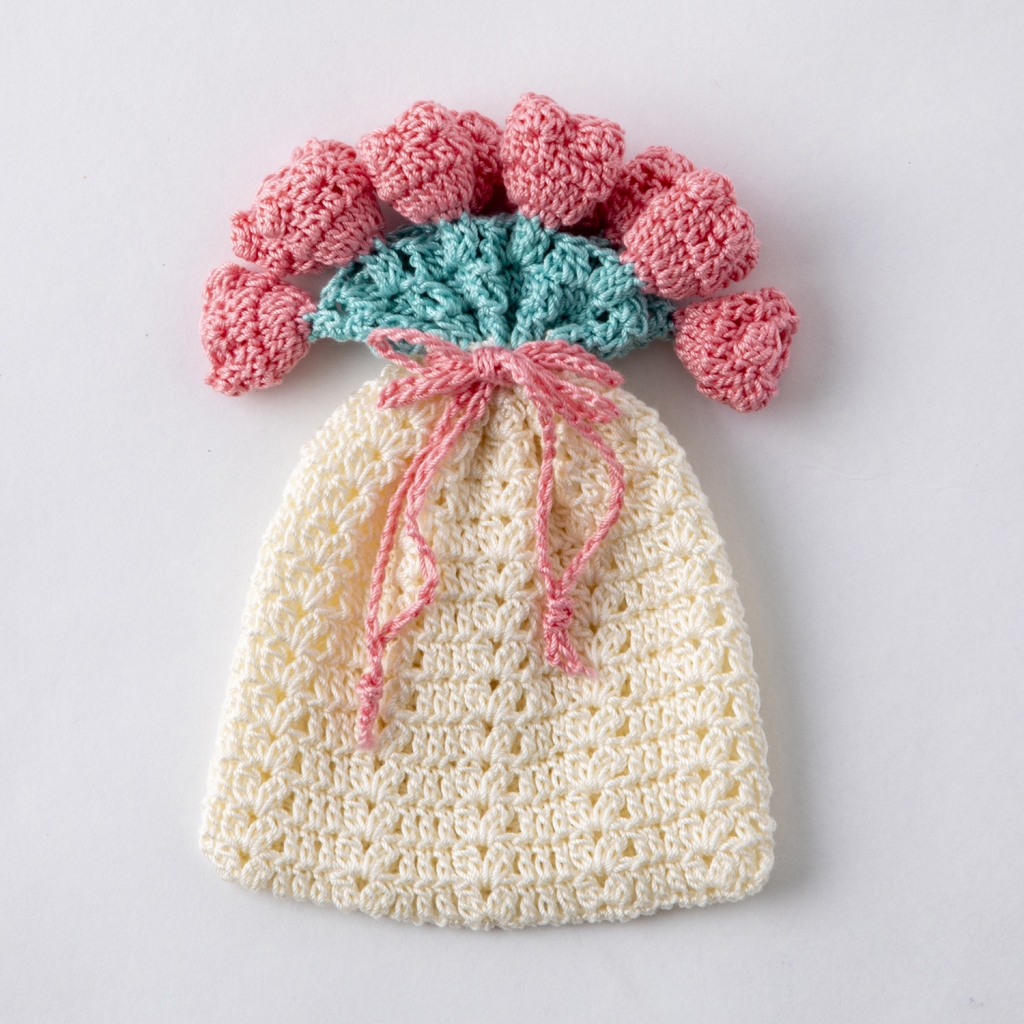 デザイン：新美由布子(macaroni)