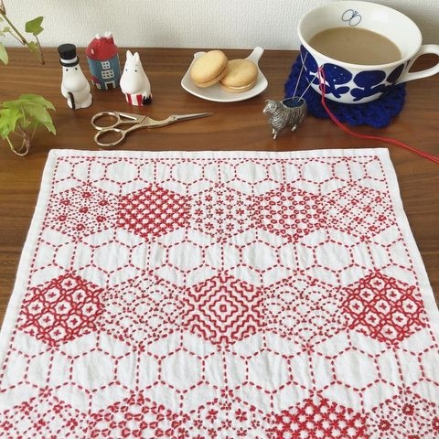 霰亀甲寄せ模様アレンジ