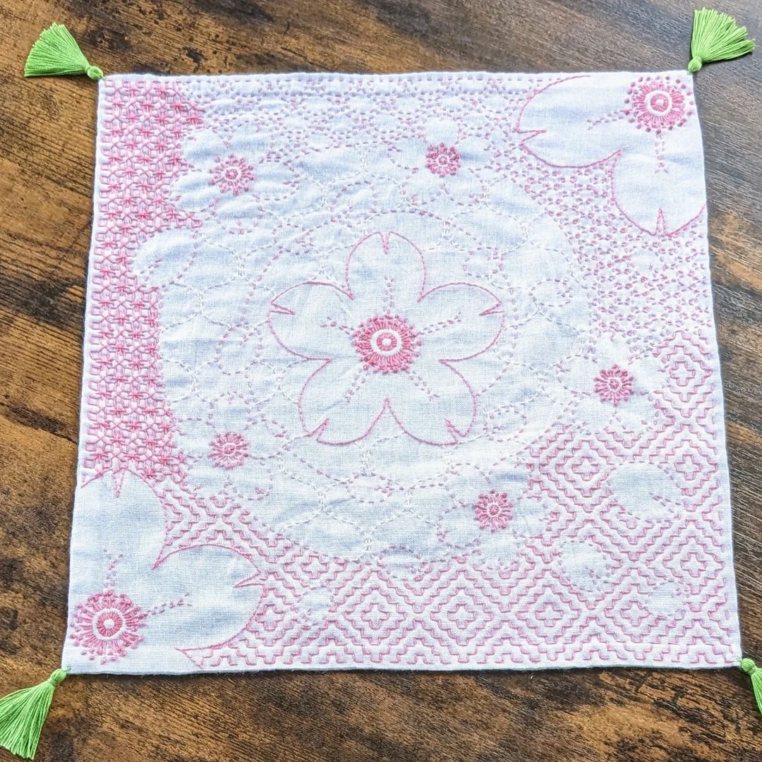 〔零れ桜〕